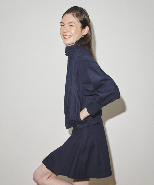 MIRO AMURETTE（ミロアミュレット）の「primavera pleats skirt/デニムプリーツスカート（スカート・レディース・ネイビー・FREE）」の4枚目の写真