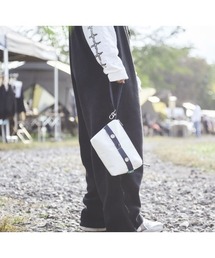 FUZZBOXX（ファズボックス）の「RUSTIC ターポリン ユーティリティーポーチ (M)（クラッチバッグ）」