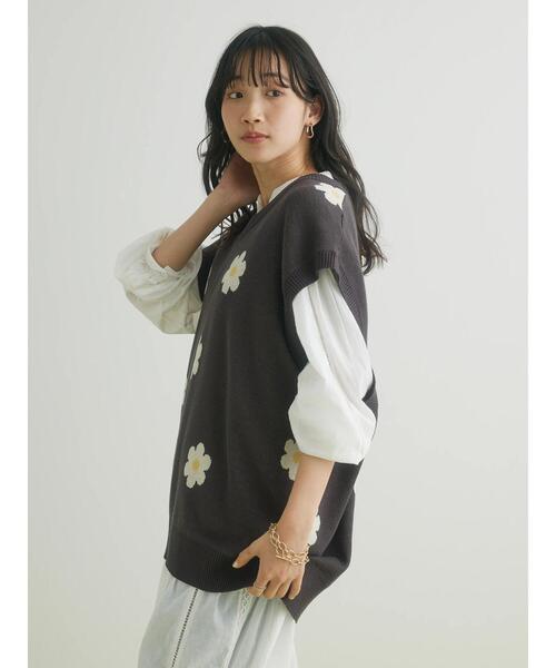 CRAFT STANDARD BOUTIQUE（クラフトスタンダードブティック）の「花柄ニットベスト（ベスト・レディース・サックスブルー/チャコールグレー・FREE）」の6枚目の写真