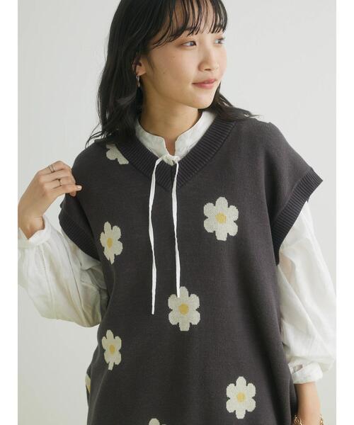CRAFT STANDARD BOUTIQUE（クラフトスタンダードブティック）の「花柄ニットベスト（ベスト・レディース・サックスブルー/チャコールグレー・FREE）」の8枚目の写真