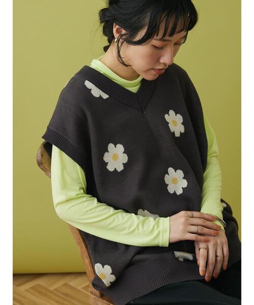 CRAFT STANDARD BOUTIQUE（クラフトスタンダードブティック）の「花柄ニットベスト（ベスト・レディース・サックスブルー/チャコールグレー・FREE）」の12枚目の写真