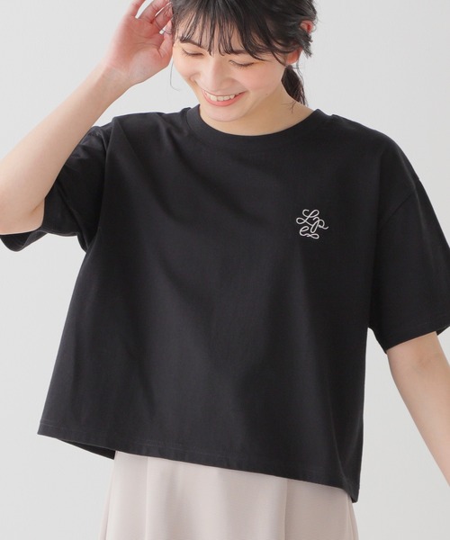 Honeys（ハニーズ）の「ワンポイント刺繍Tシャツ（Tシャツ/カットソー