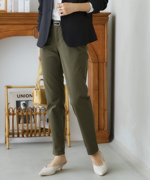 nissen（ニッセン）の「ゆるフィットスキニーパンツ（股下70ｃｍ）（チノパンツ・レディース・カーキ/ブラック/ネイビー系1/モカ/オフホワイト/ベージュ/ライトベージュ/ネイビー系2/ブルーグレー/バーガンディー・L/S/LL/M/3L）」の7枚目の写真