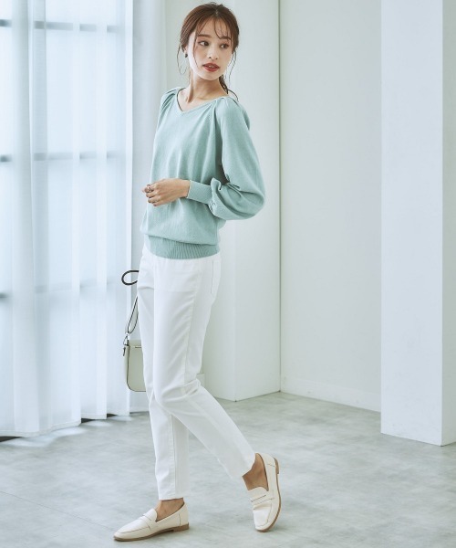 nissen（ニッセン）の「ゆるフィットスキニーパンツ（股下70ｃｍ）（チノパンツ・レディース・カーキ/ブラック/ネイビー系1/モカ/オフホワイト/ベージュ/ライトベージュ/ネイビー系2/ブルーグレー/バーガンディー・L/S/LL/M/3L）」の18枚目の写真