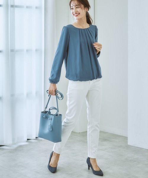 nissen（ニッセン）の「ゆるフィットスキニーパンツ（股下70ｃｍ）（チノパンツ・レディース・カーキ/ブラック/ネイビー系1/モカ/オフホワイト/ベージュ/ライトベージュ/ネイビー系2/ブルーグレー/バーガンディー・L/S/LL/M/3L）」の13枚目の写真