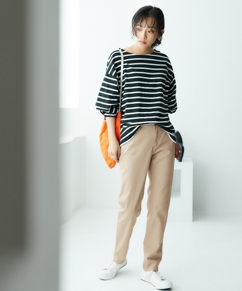 もゆる　パンツ 最旬【ゆるパンツ】はモノトーンでシックに！緩急バランスで華奢