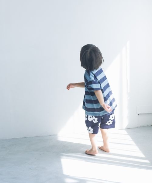 LOWRYS FARM(ローリーズファーム)の「USAフトボーダーTシャツ 180609(Tシャツ/カットソー・キッズ・ブルー/ブラック/ブラウン/レッド・110cm/120cm/130cm/140cm/150cm)」の16枚目の写真