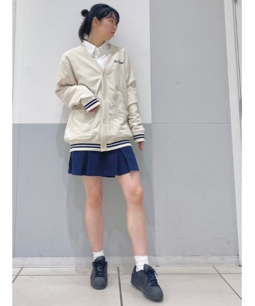 GAP（ギャップ）の「Gapロゴ フレンチテリーカーディガン(ユニセックス)（カーディガン/ボレロ・メンズ・グレー/ベージュ/ネイビー・XS/S/M/L/XL）」の22枚目の写真