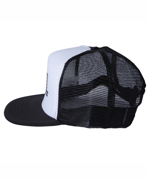 XLARGE（エクストララージ）の「XL TRANSFER MESH TRUCKER CAP（キャップ・メンズ・ホワイト/ブラック/グリーン/ネイビー・ONE SIZE）」の5枚目の写真