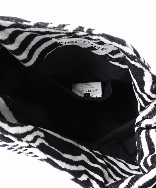 VERMEIL par iena(ヴェルメイユパーイエナ)の「【INSCRIRE/アンスクリア】Zebra Pile Bag(トートバッグ・レディース・A・FREE)」の14枚目の写真