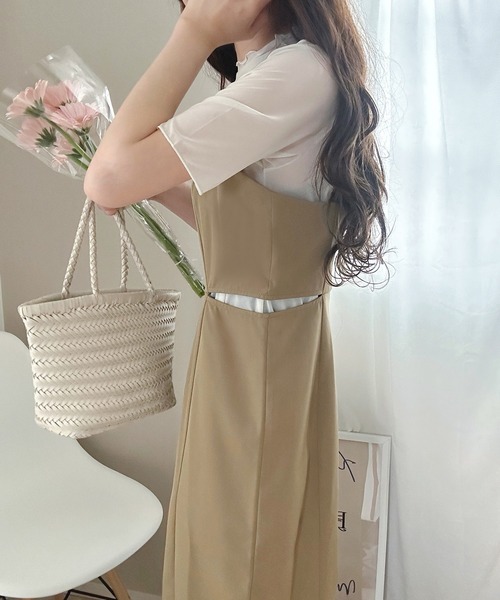 LAUIR(ラウアー)の「ウエストデザインキャミワンピース(ワンピース・レディース・ベージュ/ブラック/チャコールグレー・MEDIUM/LARGE)」の9枚目の写真