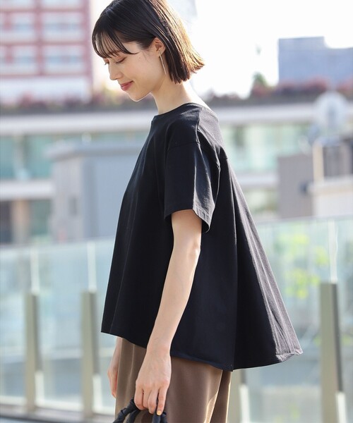 Ray BEAMS（レイビームス）の「Ray BEAMS / バック フレア クルーネック Tシャツ（Tシャツ/カットソー・レディース・ブラック/ホワイト/ブラック×ホワイト・ONE SIZE）」の2枚目の写真