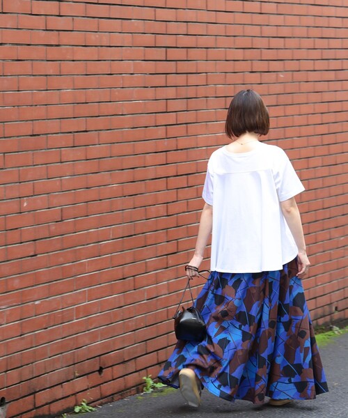 Ray BEAMS（レイビームス）の「Ray BEAMS / バック フレア クルーネック Tシャツ（Tシャツ/カットソー・レディース・ブラック/ホワイト/ブラック×ホワイト・ONE SIZE）」の12枚目の写真