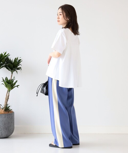 Ray BEAMS（レイビームス）の「Ray BEAMS / バック フレア クルーネック Tシャツ（Tシャツ/カットソー・レディース・ブラック/ホワイト/ブラック×ホワイト・ONE SIZE）」の22枚目の写真