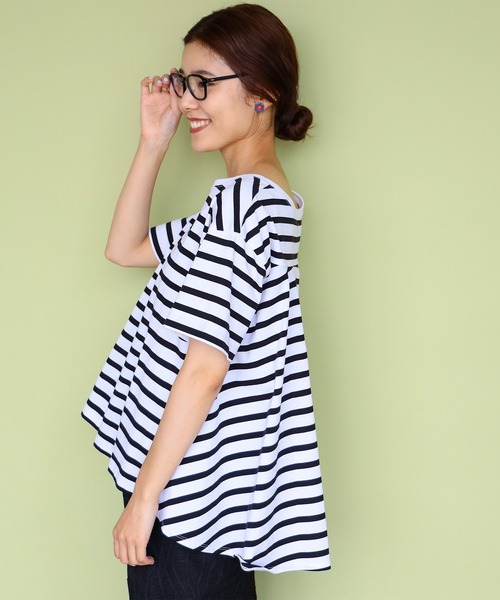 Ray BEAMS（レイビームス）の「Ray BEAMS / バック フレア クルーネック Tシャツ（Tシャツ/カットソー・レディース・ブラック/ホワイト/ブラック×ホワイト・ONE SIZE）」の3枚目の写真