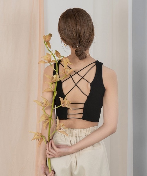 Amiur（エミレ）の「relax fit bra top（タンクトップ・レディース・ブラック/ベージュ/アイボリー・FREE）」の3枚目の写真