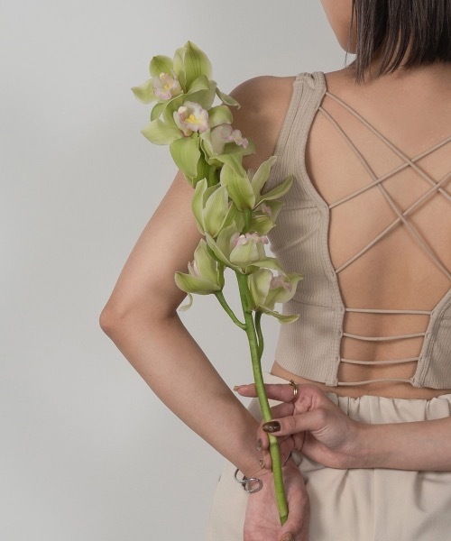 Amiur（エミレ）の「relax fit bra top（タンクトップ・レディース・ブラック/ベージュ/アイボリー・FREE）」の6枚目の写真