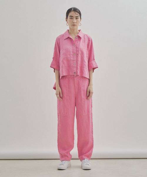 SALON adam et rope'（サロン アダム エ ロペ）の「【セットアップ対応・手洗い可能】麻ツイルハーフスリーブシャツ（シャツ/ブラウス・レディース・ブラック/カーキ/ピンク・FREE）」の4枚目の写真