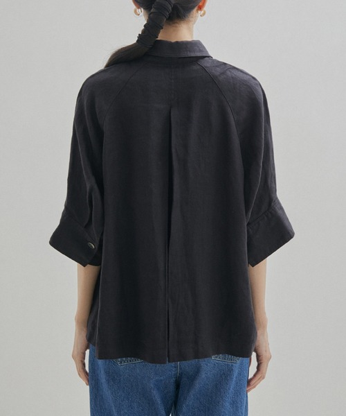 SALON adam et rope'（サロン アダム エ ロペ）の「【セットアップ対応・手洗い可能】麻ツイルハーフスリーブシャツ（シャツ/ブラウス・レディース・ブラック/カーキ/ピンク・FREE）」の16枚目の写真