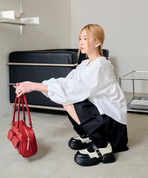 UNE MANSION(ユヌマンション)の「ツーポケットショルダーバッグ(ハンドバッグ・レディース・バーガンディー/ブラウン/アイボリー/ブラック・FREE)」の15枚目の写真