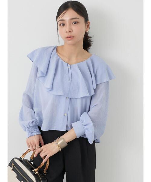ラッフルショートブラウス