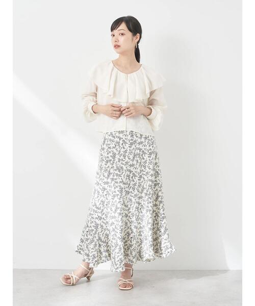 ラッフルショートブラウス