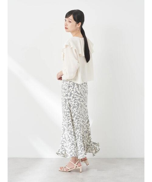 ラッフルショートブラウス