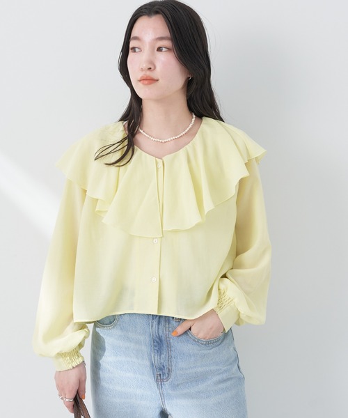ラッフルショートブラウス