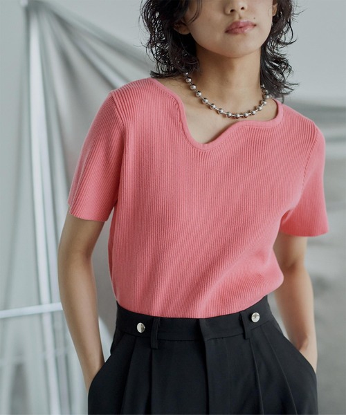 miette（ミエット）の「ウェーブネックライン半袖トップス（ニット/セーター・レディース・ライトグリーン/オフホワイト/ピンク/ブラック/カーキ/ライトブルー・FREE）」の6枚目の写真