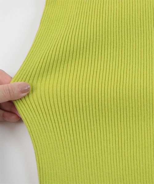 miette（ミエット）の「ウェーブネックライン半袖トップス（ニット/セーター・レディース・ライトグリーン/オフホワイト/ピンク/ブラック/カーキ/ライトブルー・FREE）」の9枚目の写真