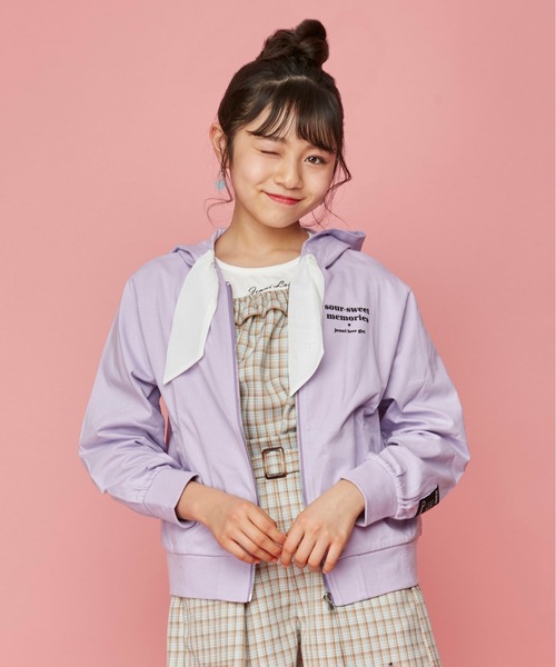 JENNI love(ジェニィラブ)の「防蚊シフォンリボンZIPパーカー(パーカー・キッズ・オフホワイト/ラベンダー/ブラック・140cm/160cm/150cm/130cm)」の3枚目の写真