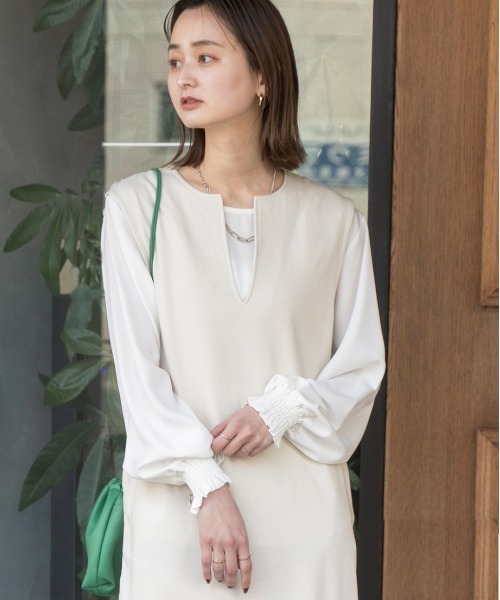 ad thie(アドティエ)の「裏毛 キーネック ロングワンピース(ワンピース・レディース・アイボリー/ブラック/チャコール/オートミール/ベージュ・FREE)」の15枚目の写真