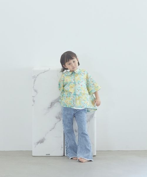 LOWRYS FARM（ローリーズファーム）の「デニムフレアパンツ　904952（デニムパンツ・キッズ・ワンウォッシュ/ケミカルウォッシュ・110cm/120cm/130cm/140cm/150cm）」の16枚目の写真