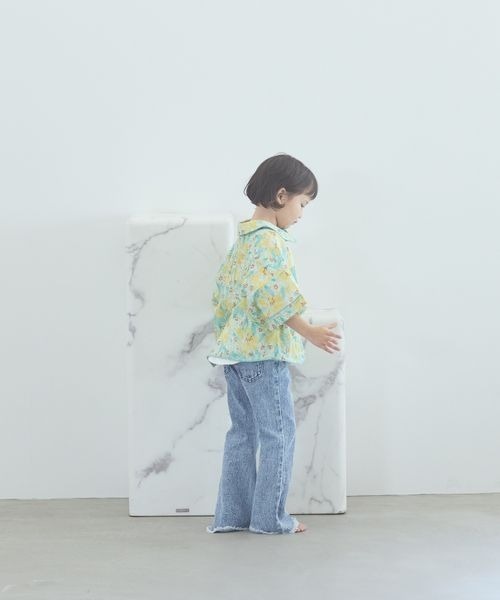 LOWRYS FARM（ローリーズファーム）の「デニムフレアパンツ　904952（デニムパンツ・キッズ・ワンウォッシュ/ケミカルウォッシュ・110cm/120cm/130cm/140cm/150cm）」の19枚目の写真