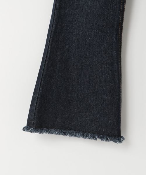 LOWRYS FARM（ローリーズファーム）の「デニムフレアパンツ　904952（デニムパンツ・キッズ・ワンウォッシュ/ケミカルウォッシュ・110cm/120cm/130cm/140cm/150cm）」の12枚目の写真