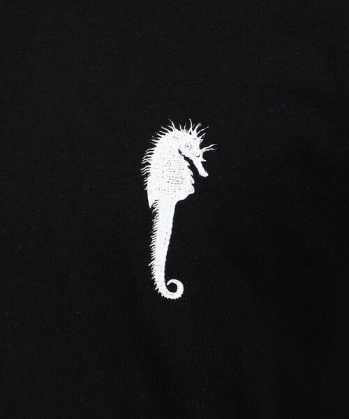 TOMORROWLAND (トゥモローランド)の「OLA CANVAS CABALLO DE MER TEE コットンTシャツ(Tシャツ/カットソー・メンズ・ベージュ系その他/ブラック系その他・L/M)」の3枚目の写真
