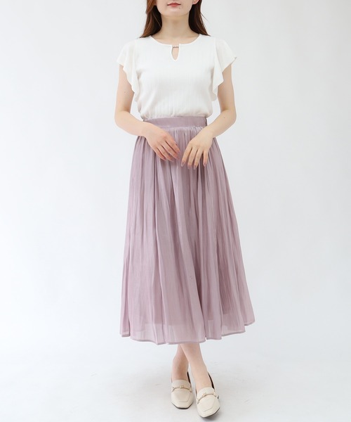 TRUDEA（トルディア）の「シャイニーフレアスカート（スカート・レディース・ラベンダー/ピンク/グレイッシュベージュ/チャコールグレー・MEDIUM）」の17枚目の写真