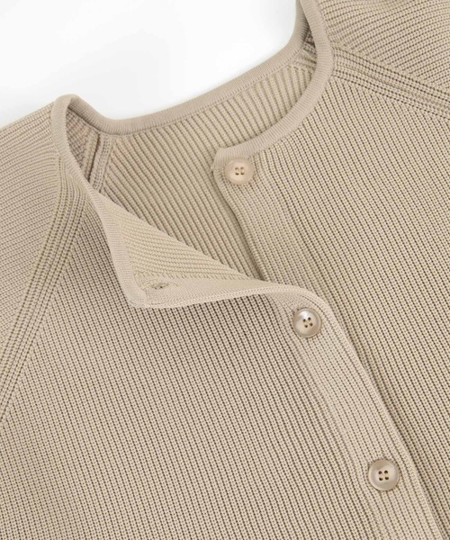 titivate（ティティベイト）の「ペプラムデザインニットカーディガン（カーディガン/ボレロ・レディース・グレイッシュベージュ/ブルーグリーン/ライトベージュ/ブラック/ネイビー/レッド・S/M/L）」の17枚目の写真