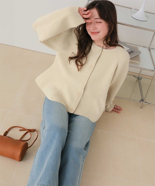 イタリア購入 ひらんと広がるペプラムフレア 美形に決まるカーディガン カーディガン v neck peplum cardigan /Vネック フレア ペプラム リブ