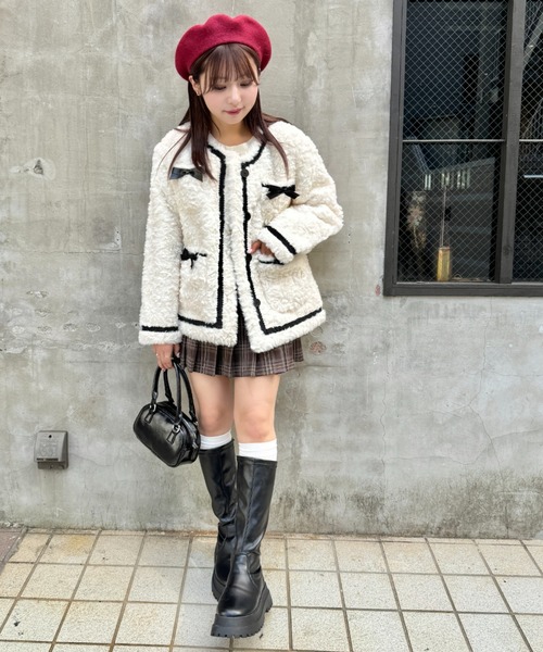 Loueme（ルエム）の「メニーリボンフェイクファージャケット（その他