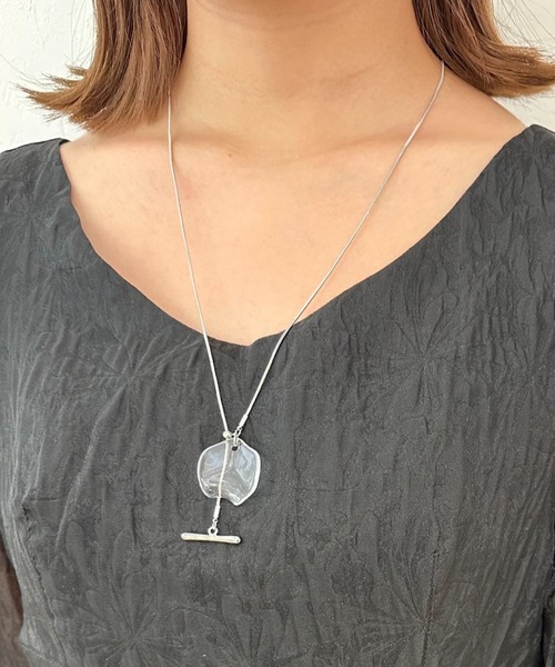 Kastane（カスタネ）の「【fiw.】クリアフラワーネックレス（ネックレス・レディース・ゴールド/シルバー・FREE）」の8枚目の写真