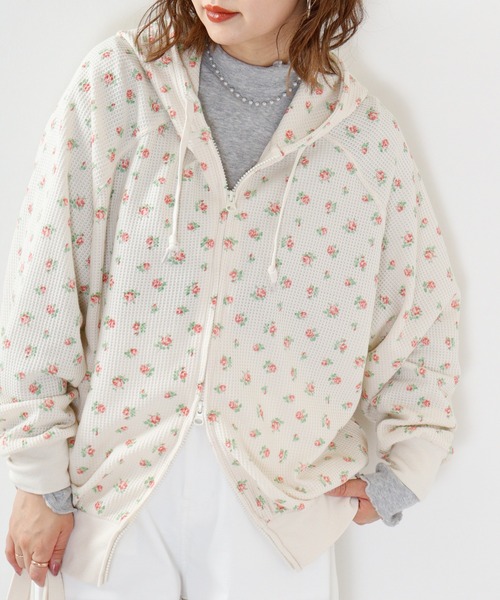 JEMORGAN（ジェーイーモーガン）の「JEMORGAN ワッフル花柄ZIPパーカ