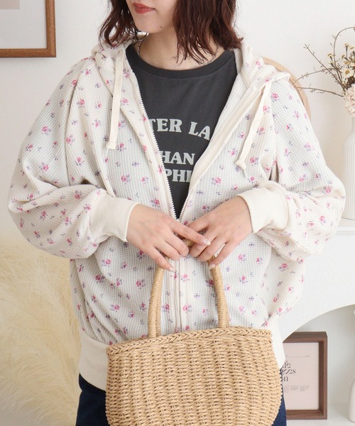 JEMORGAN(ジェーイーモーガン)の「JEMORGAN ワッフル花柄ZIPパーカ(パーカー・レディース・サックスブルー/ピンク/ラベンダー/パープル/ベージュ系その他/ストライプ/ブラック・F)」の21枚目の写真