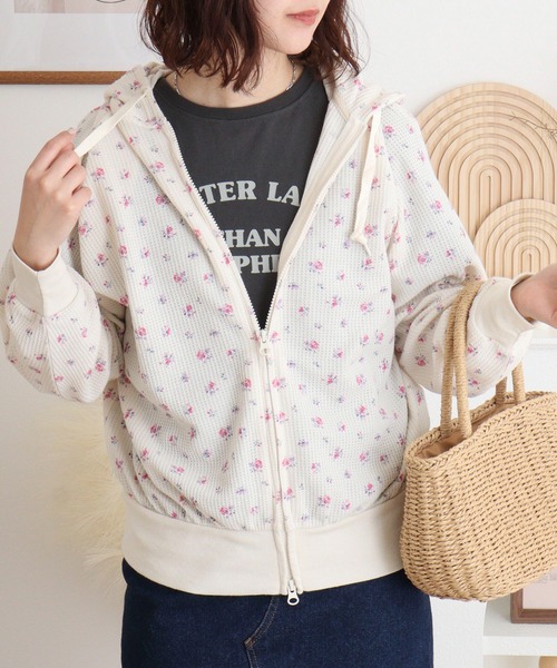 JEMORGAN(ジェーイーモーガン)の「JEMORGAN ワッフル花柄ZIPパーカ(パーカー・レディース・サックスブルー/ピンク/ラベンダー/パープル/ベージュ系その他/ストライプ/ブラック・F)」の20枚目の写真