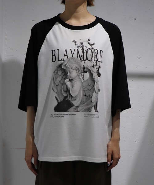 BLAYMORE(ブレイモア)の「Angel Print Raglan T(Tシャツ/カットソー・レディース・ブラック/ライトグリーン・1/2)」の1枚目の写真