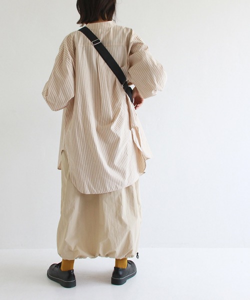 Crisp(クリスプ)の「ストライプオーバーシャツ(シャツ/ブラウス・レディース・ベージュ/ブラウン・FREE)」の13枚目の写真