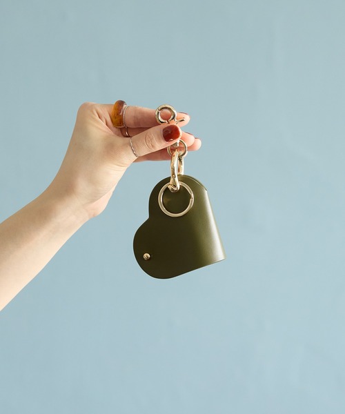 HASHIBAMI（ハシバミ）の「【HASHIBAMI】ハート型 スマートキーリング（キーケース/キーアクセサリー・レディース・ブラック/ブラウン/マジェンタ/ホワイト/レッド/パープル/ライトオレンジ系/ライトグリーン系/ベージュ/ローズ系/ナチュラル/チャコールグレー/ダークグリーン/イエロー系その他2/ライトブルー/プラム/ブルー/エメラルド/ダークブラウン/ネイビー/マルーン/オリーブ/サックスブルー/ミント・FREE）」の10枚目の写真