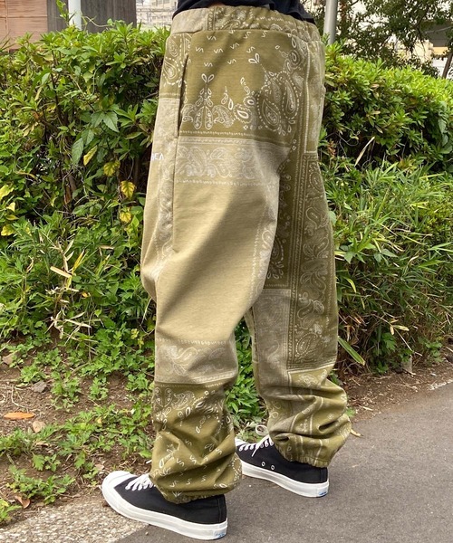 RVCA(ルーカ)の「RVCA/ルーカ スウェットパンツ バンダナ総柄 撥水 セットアップ対応 BD042-743(スウェットパンツ・メンズ・ベージュ/ブラック/グレー・S/XL/L/M)」の21枚目の写真