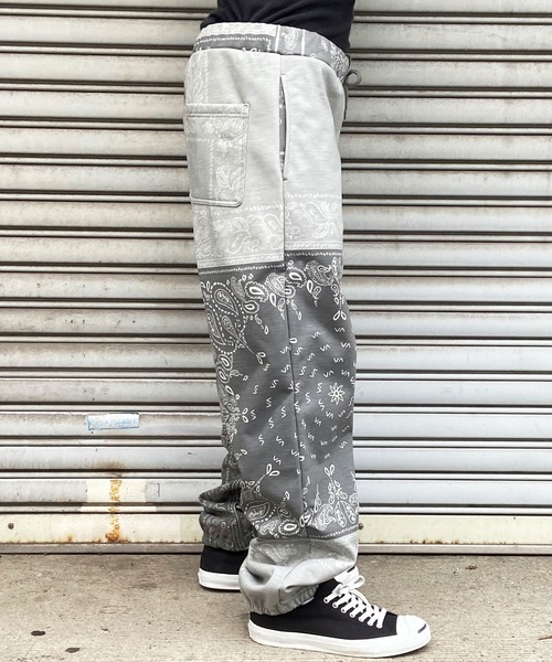 RVCA(ルーカ)の「RVCA/ルーカ スウェットパンツ バンダナ総柄 撥水 セットアップ対応 BD042-743(スウェットパンツ・メンズ・ベージュ/ブラック/グレー・S/XL/L/M)」の16枚目の写真