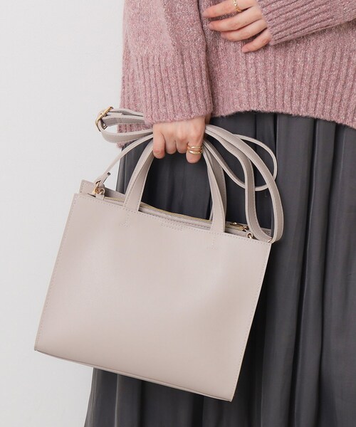 SHOO・LA・RUE（シューラルー）の「◆一枚革風スクエアトート（トートバッグ・レディース・グレー/ブラック/ダークブラウン/ワインレッド・00）」の21枚目の写真